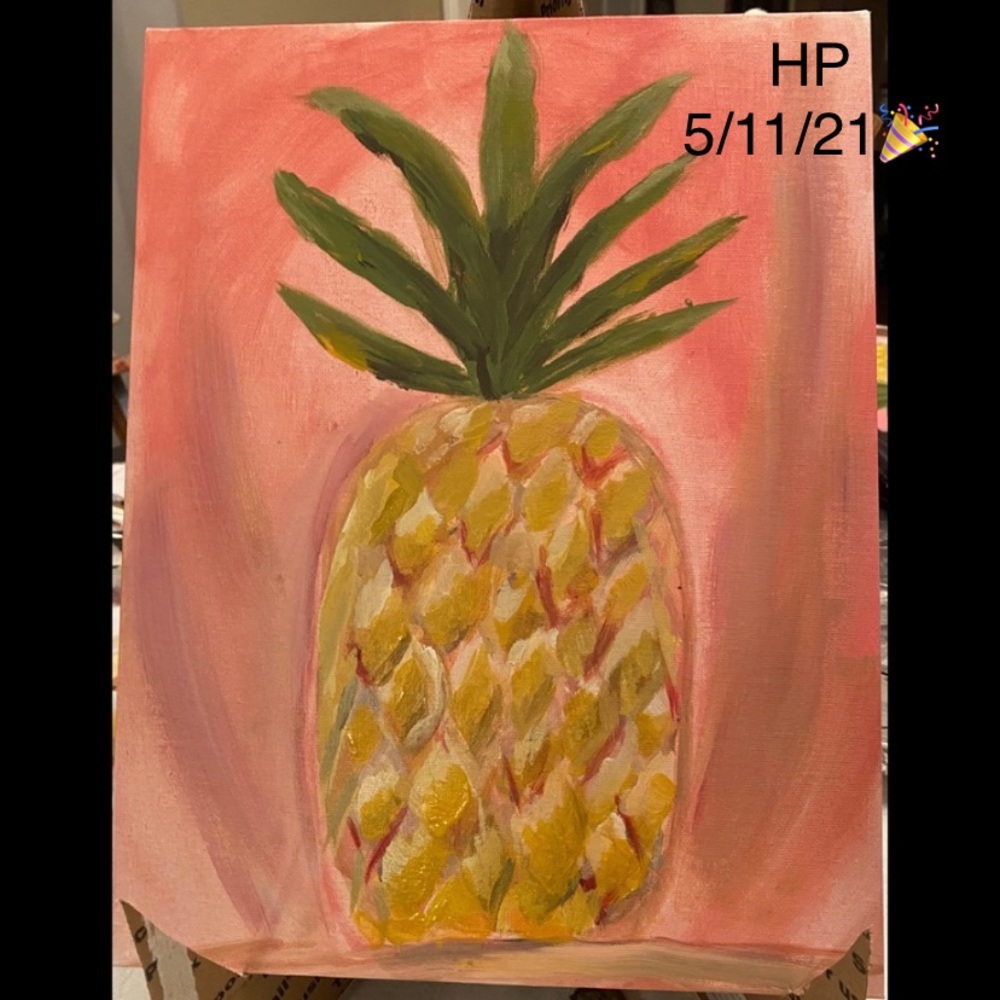 Host Pick 🎊 A Model Pineapple - Picture 2 of 3
